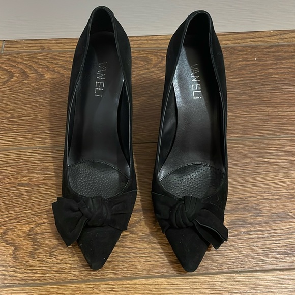 Vaneli Black Pumps Toro - Picture 1 of 7